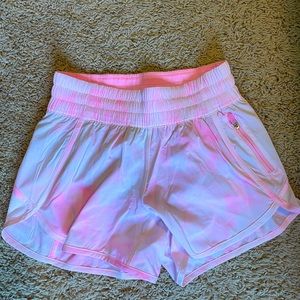 Lululemon 4” Tracker Short Diamond Dye White Pink